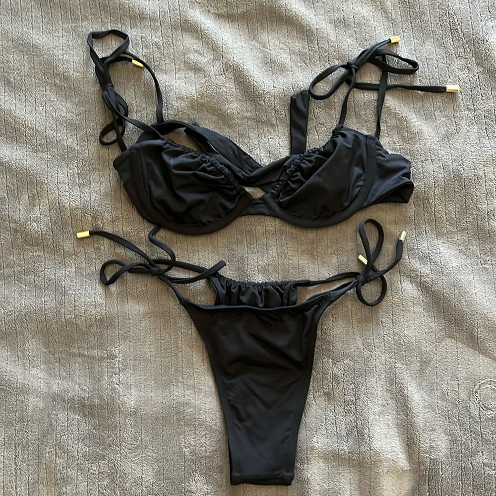 Monday Swimwear Black Ruched Underwire Tie Bikini